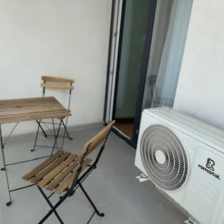 Joy Vivalia 7b-25 Appartement *